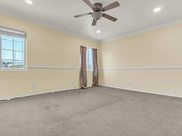 5246 N Gareloch Ave — Photo 25