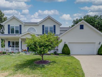 380 Huntleigh Manor Dr, Saint Charles, MO, 63303