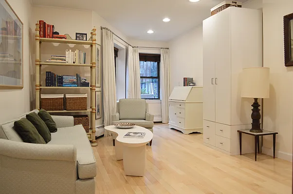 Sold by Brown Harris Stevens | media 6