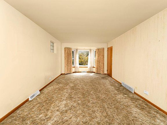 3rd image of 3100 S 53rd Ct