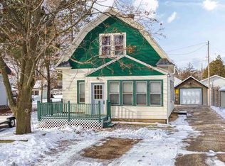 N5147 Plum Ln, Shawano, WI 54166