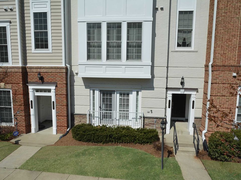 1st image of 2209 Highbourne Dr