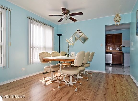 4th image of 864 Peoria Ct