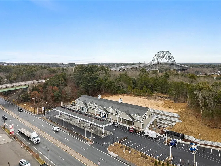 Scenic Hwy — Photo 11