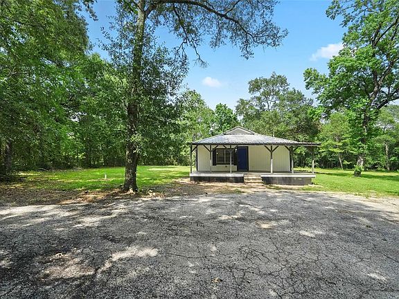 3rd image of 811 County Road 129