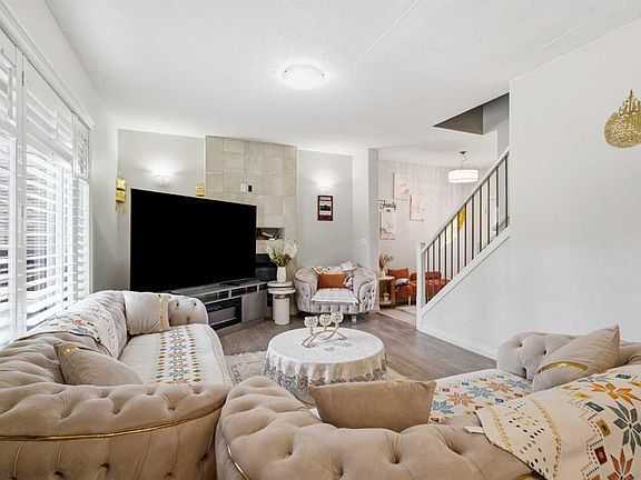 4th image of 188 N Kershaw Close