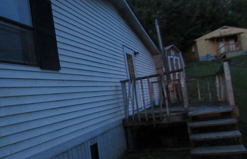 2nd image of 124 Winchester Ct