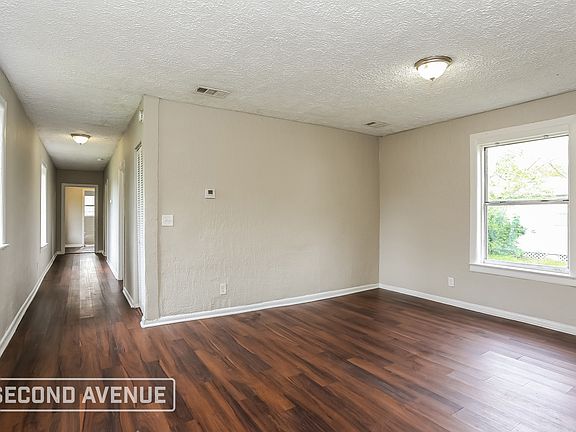5th image of 1320 Francis St