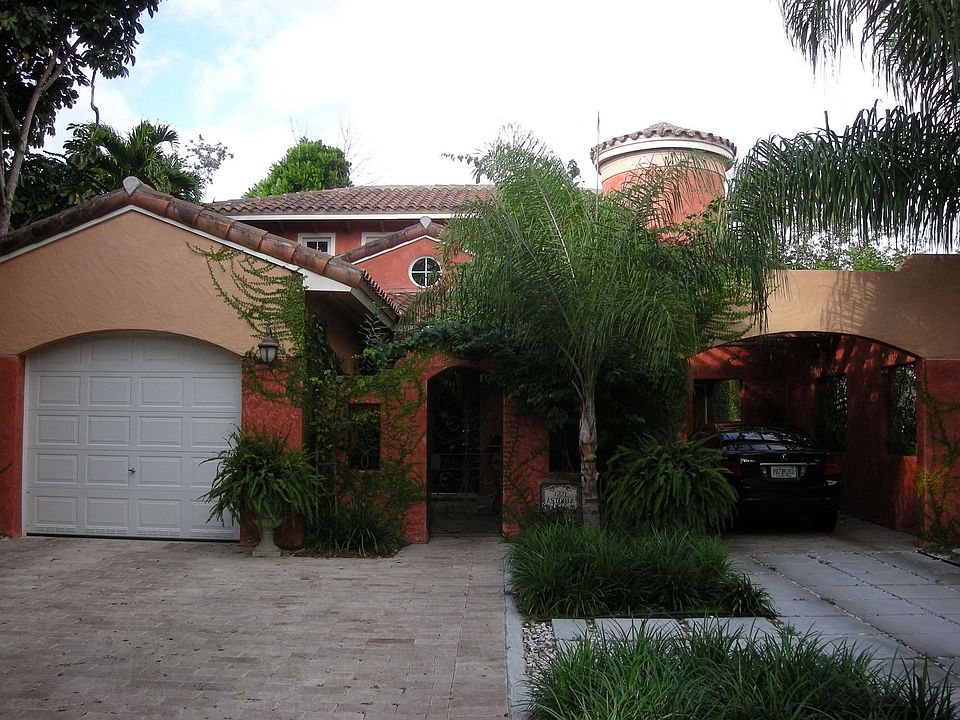 1st image of 1221 Asturia Ave