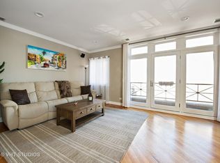 951 W Fletcher St APT 3, Chicago, IL 60657