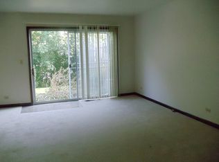 124 Pamela Dr, Bolingbrook, IL 60440