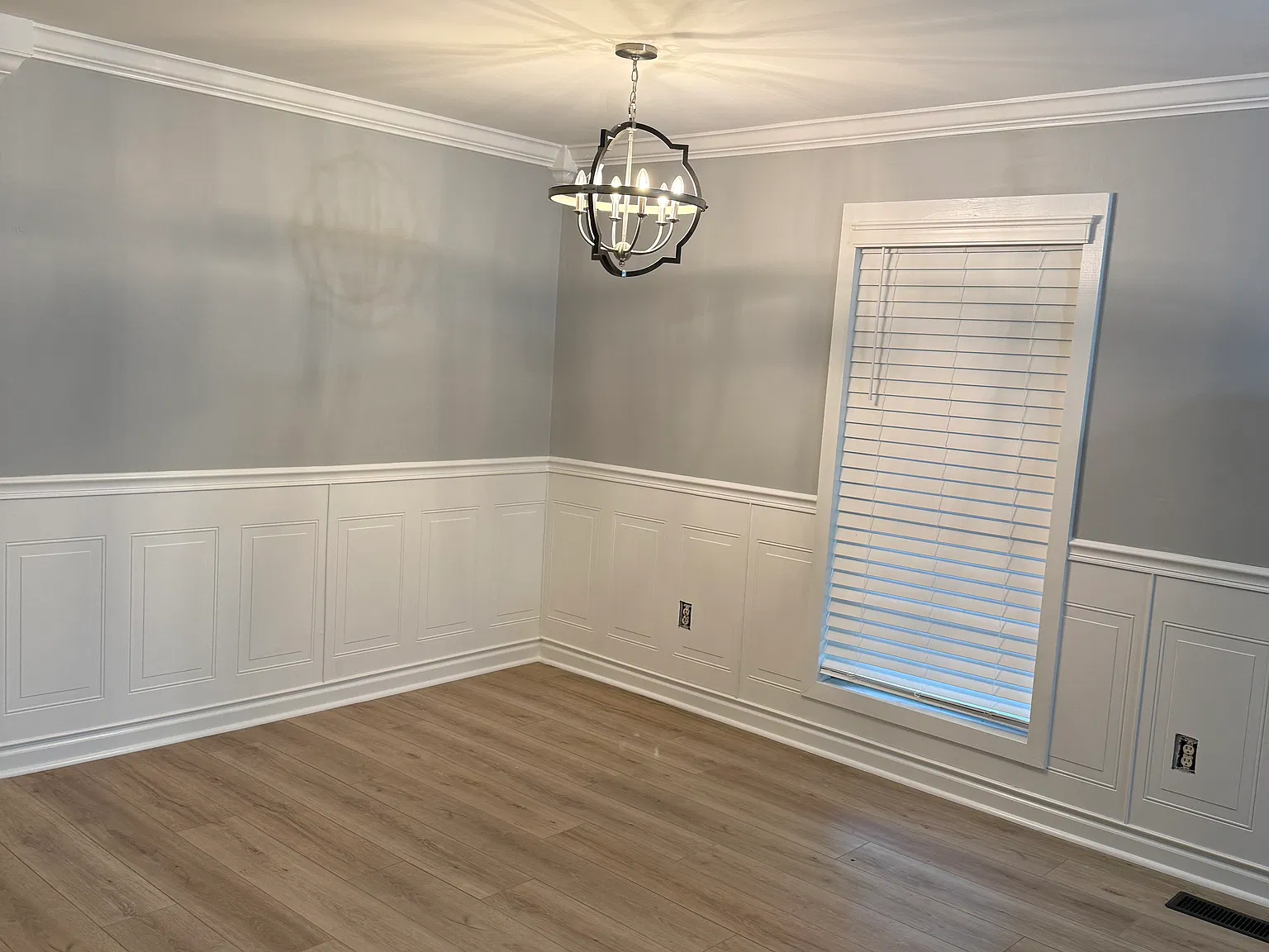 3 bed, 1300 sqft, $1,800 — Photo 1