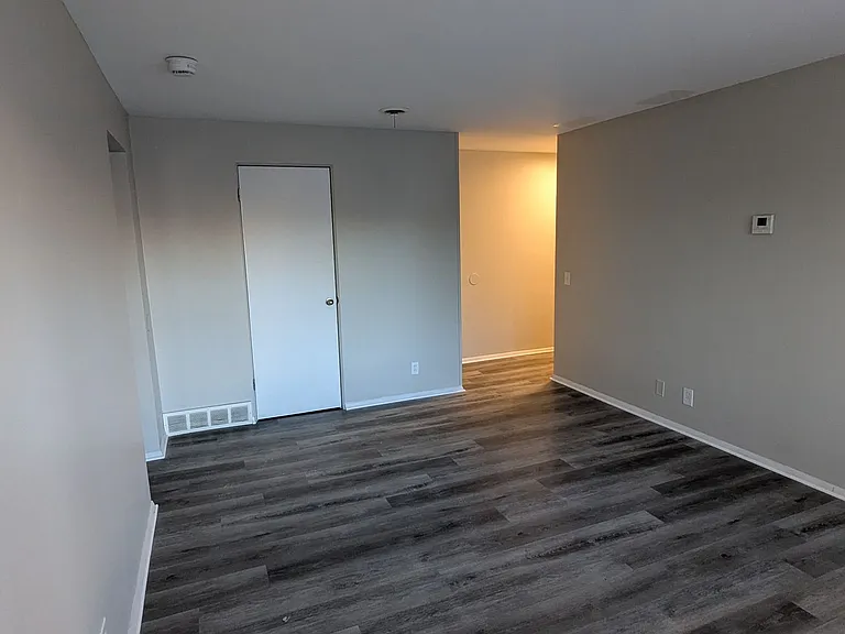 1944 Rowland Ave NE — Photo 5