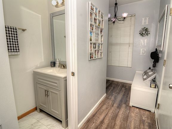 5th image of 2012 Limestone Ln