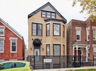 3525 S Damen Ave #1R, Chicago, IL 60609