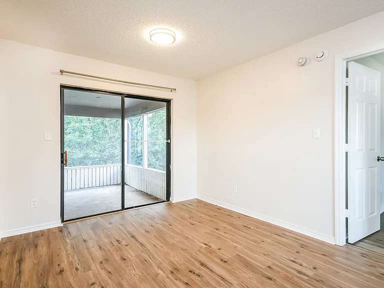 399 Eagle Cir — Photo 5