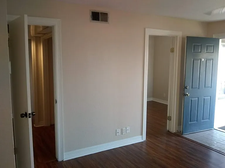 S Quaker Ave — Photo 13