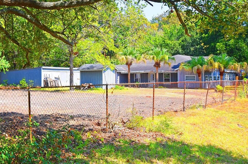 1st image of 326 Texas Avenue