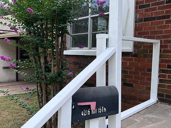 Front porch and mailbox.