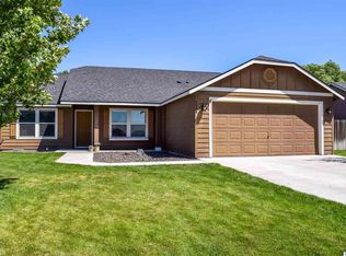 2490 Hickory Ave, West Richland, WA