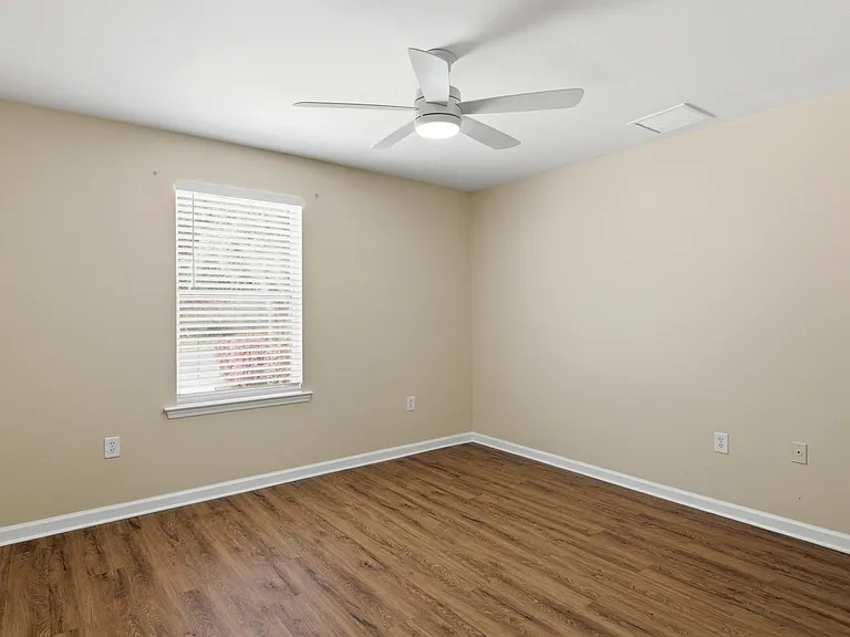 1611 Quazar Rd — Photo 17