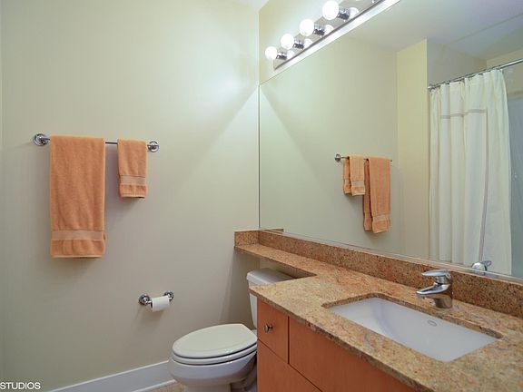 4th image of 725 N Aberdeen St APT 307