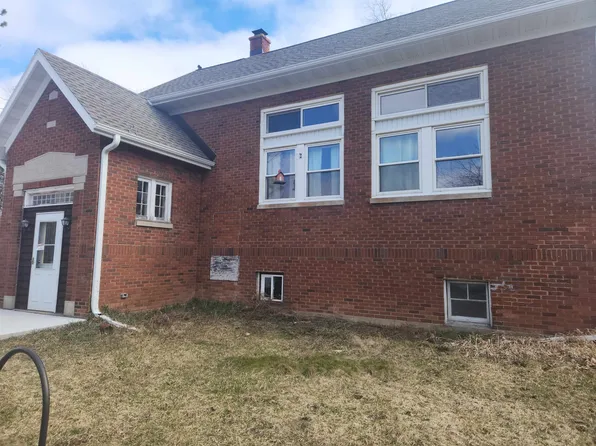 S5604 Bluff Rd, Baraboo, WI 53913