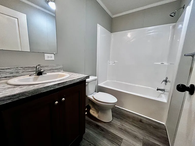 Hickory Knoll — Photo 154