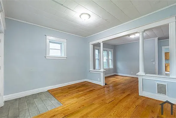 437 Cottage St #437 — Photo 6