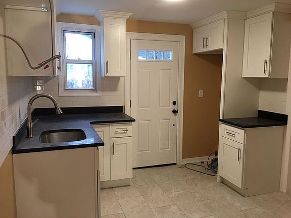 3rd image of 429 Beach 45th St