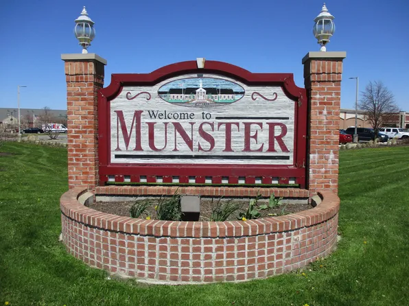 8131 Castle Dr, Munster, IN 46321