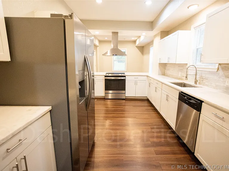 821 S Quaker Ave — Photo 23