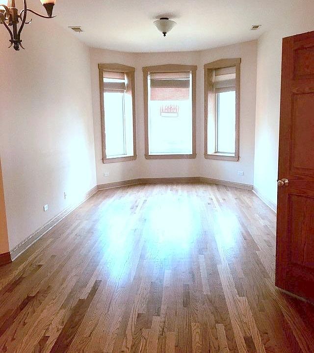 1st image of 2018 W Waveland Ave #1