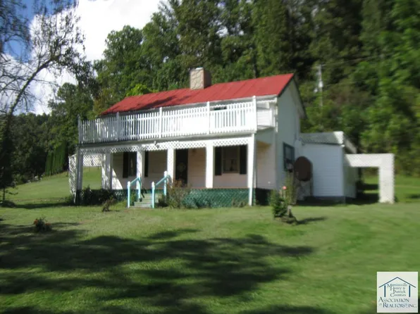 2263 Central Academy Rd, Stuart, VA 24171
