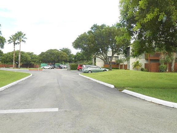 3rd image of 7 Crossings Cir APT F