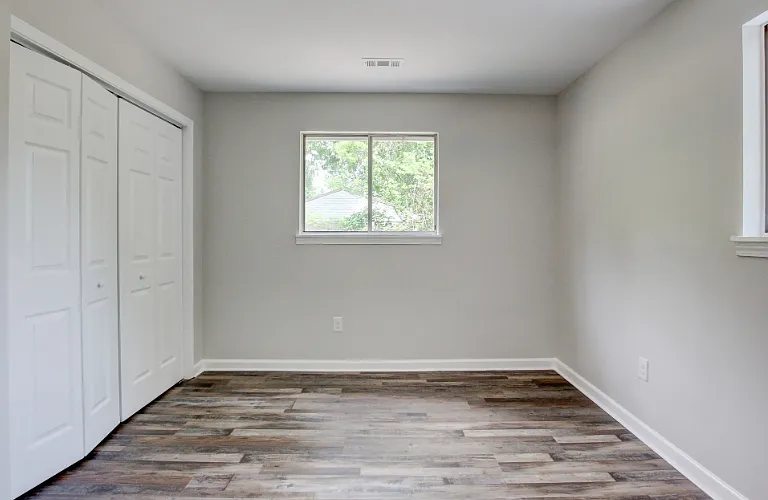 2024 Lintwood Dr — Photo 9