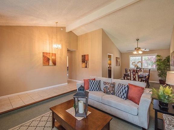 4th image of 3633 Woodley Dr