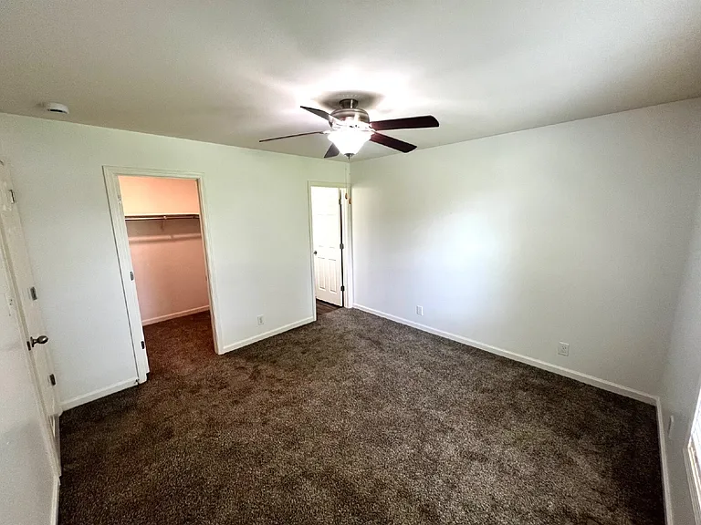 505 Paula Dr — Photo 13