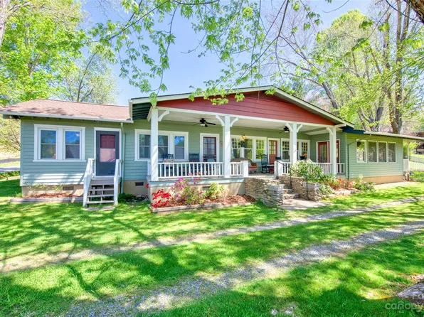 153 Dale Dr #1, Lake Junaluska, NC 28745
