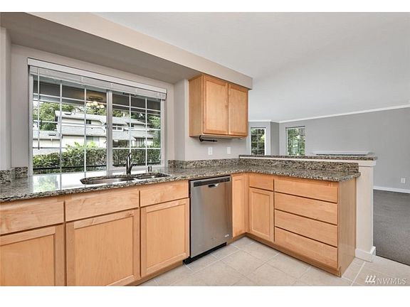 4th image of 9838 NE 122nd St APT Q203
