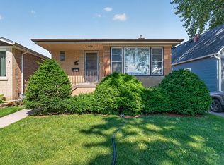 7811 S McVicker Ave, Burbank, IL 60459