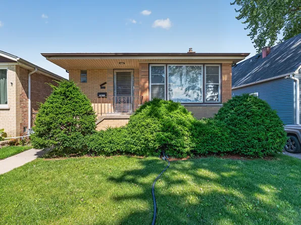 7811 S McVicker Ave, Burbank, IL 60459