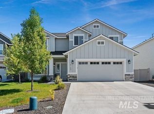 6168 N Hood Ave, Meridian, ID 83646