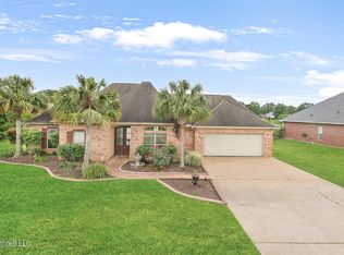 15384 Overlook Dr, Gulfport, MS 39503
