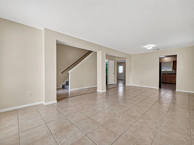 16102 Flatridge Ct — Photo 7