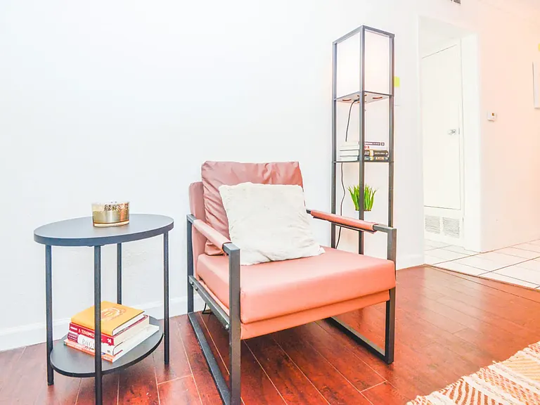 2042 S Corning St #E2 — Photo 11