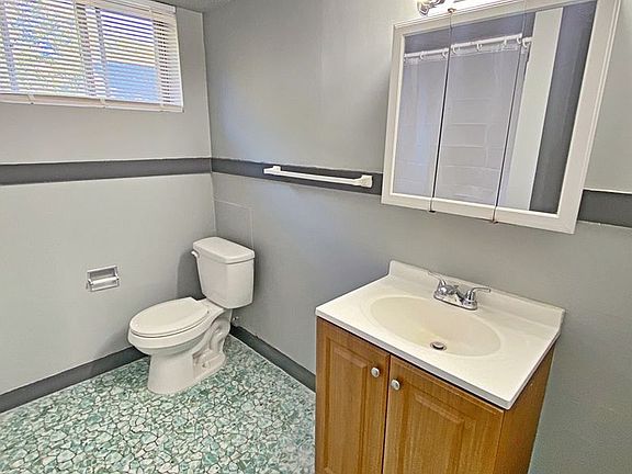 2nd image of 5122 NW Radial Hwy #512216