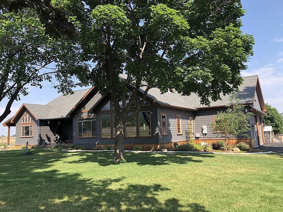 1st image of 550 Menager Dr