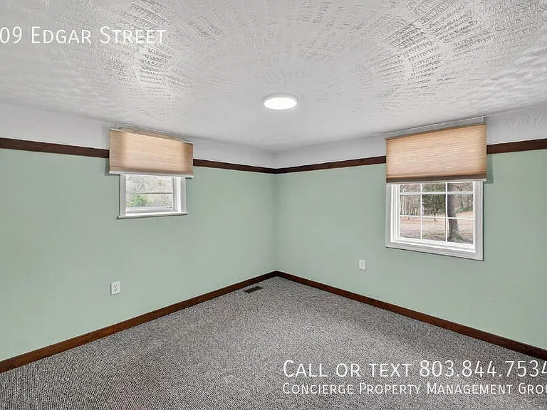 209 Edgar St — Photo 12