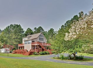 529 Little Powderbag Rd, Hartwell, GA 30643